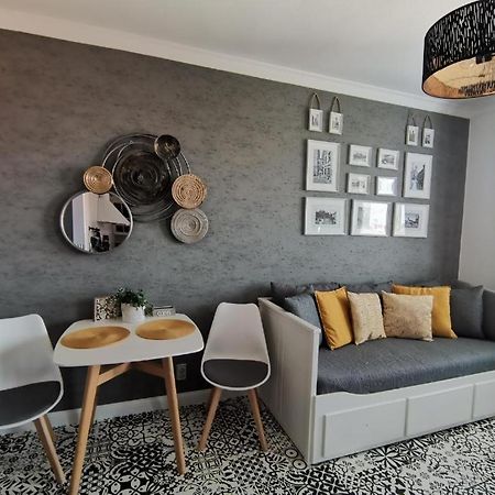 Palffy Appartement Bratislava Buitenkant foto