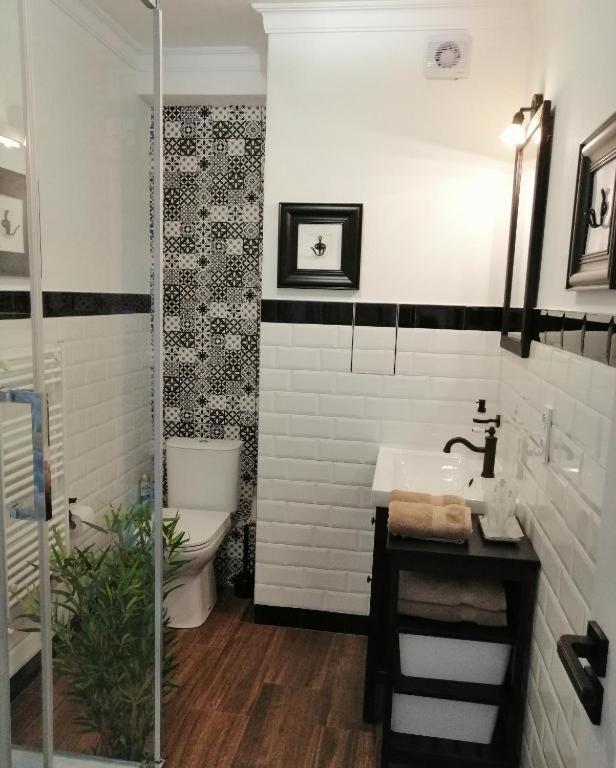 Palffy Appartement Bratislava Buitenkant foto
