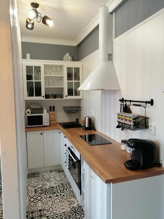 Palffy Appartement Bratislava Buitenkant foto